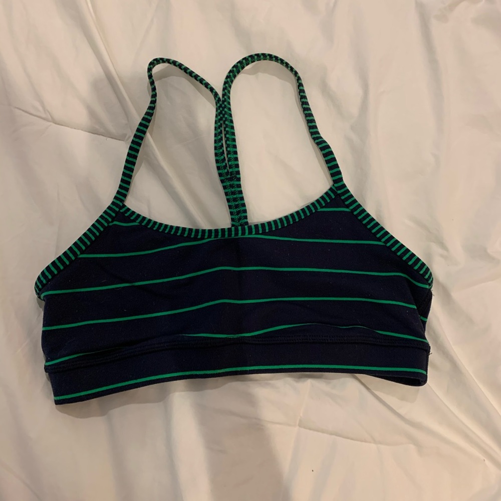 Lululemon sports bra